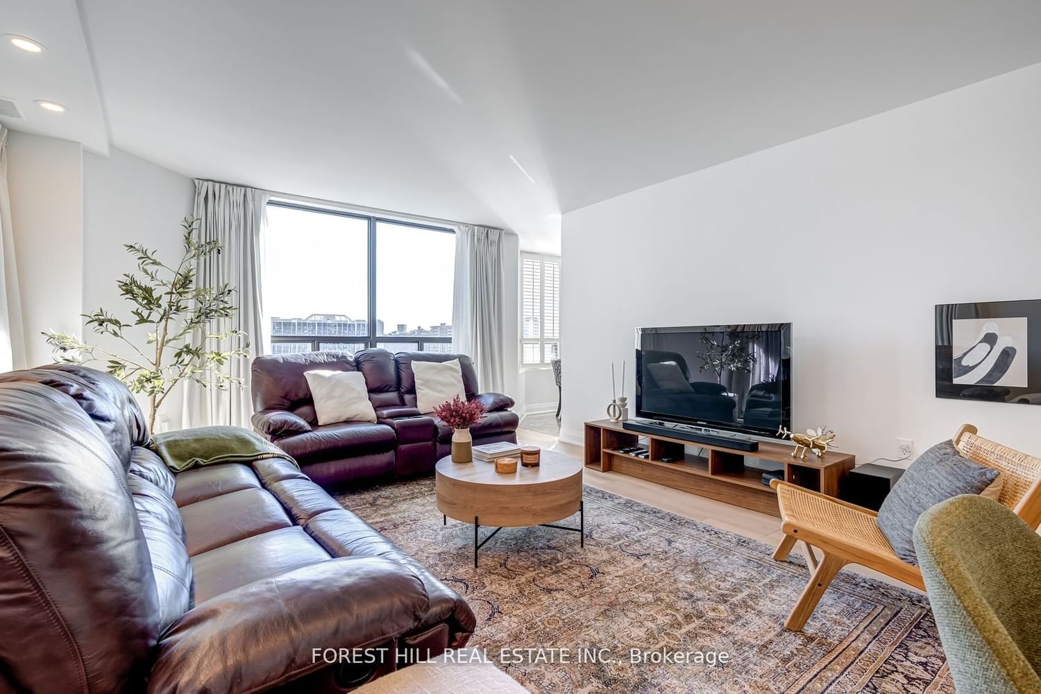 192 Jarvis St, unit 1102 for rent - image #7