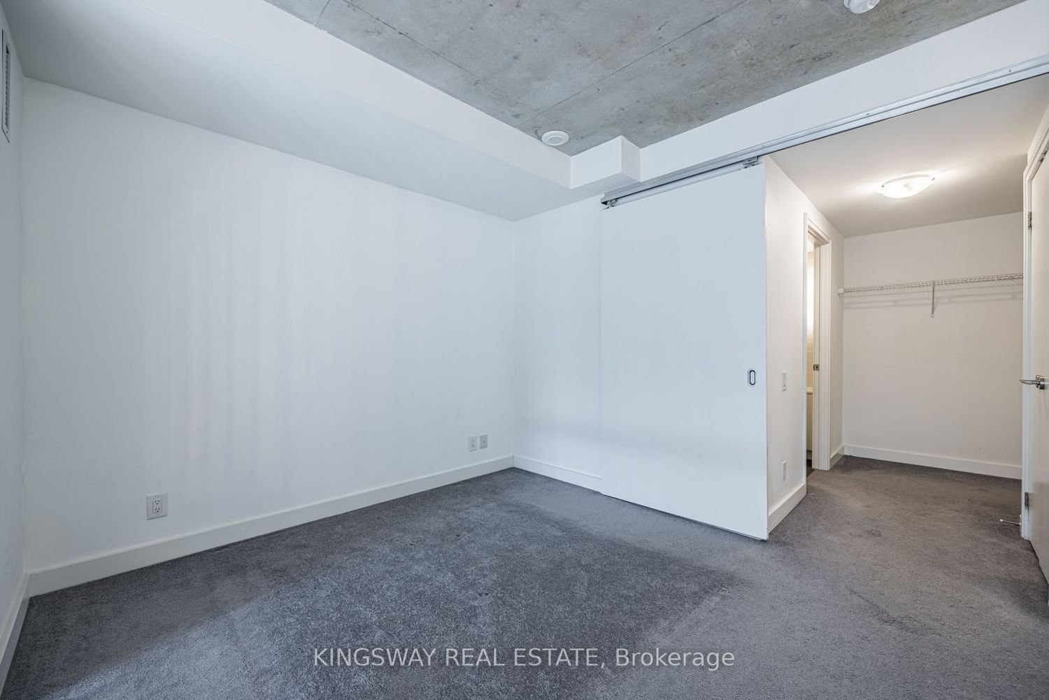5 Hanna Ave, unit 332 for rent - image #17