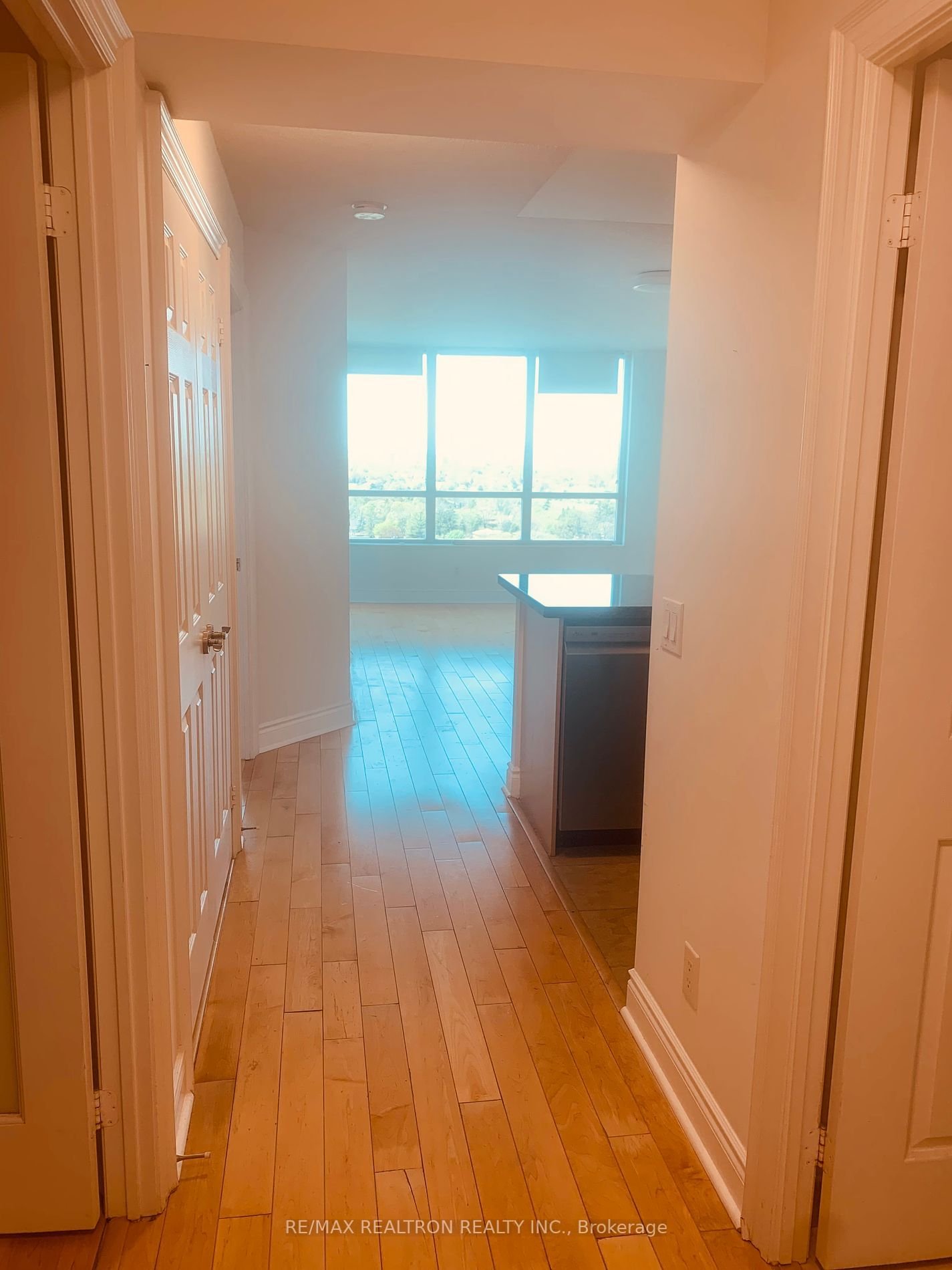 25 Greenview Ave, unit 1517 for rent - image #7