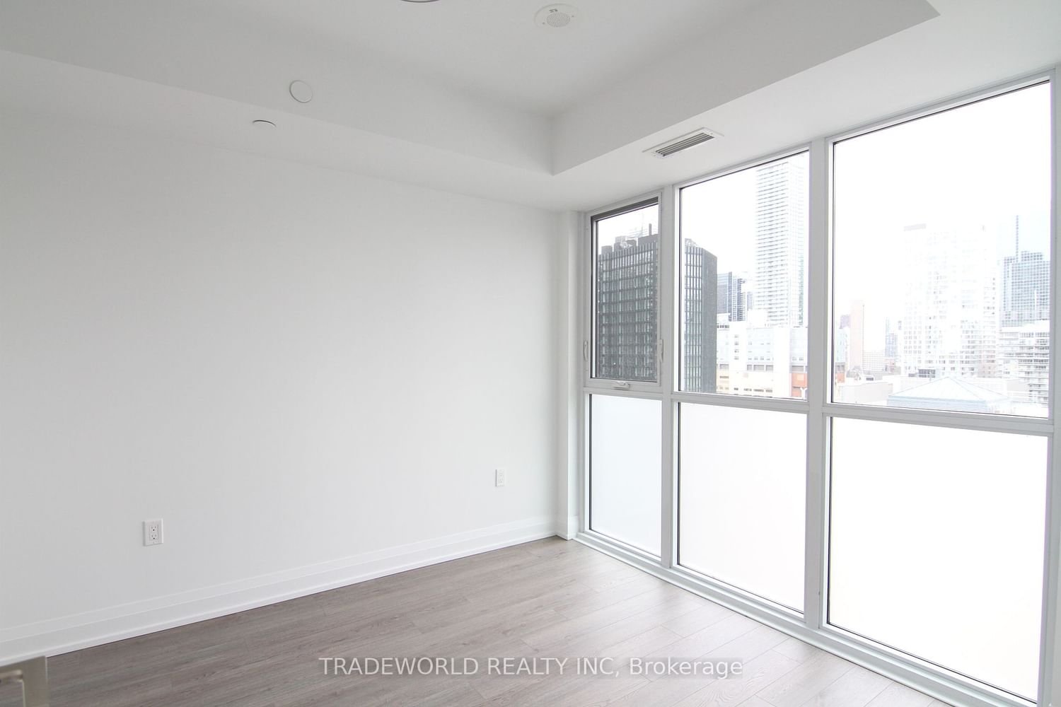 77 Mutual St, unit 2006 for rent - image #10