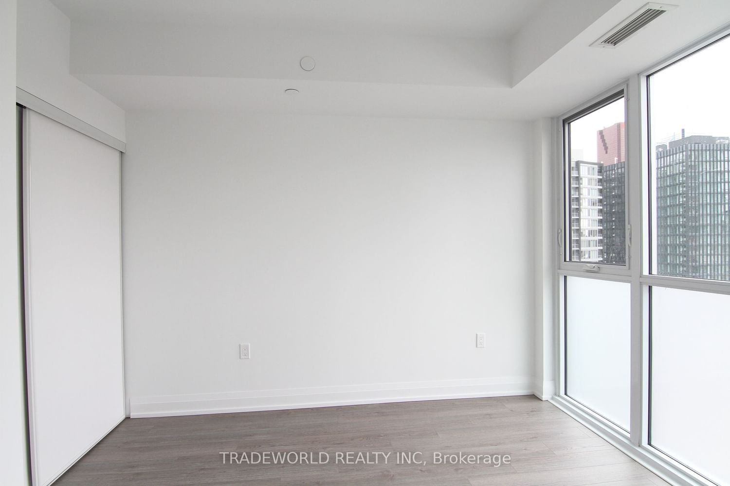 77 Mutual St, unit 2006 for rent - image #11