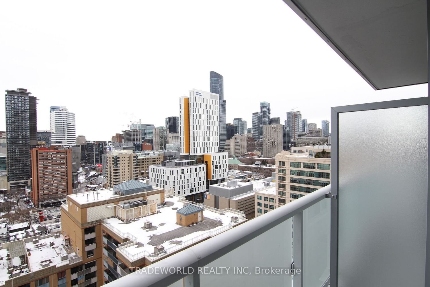77 Mutual St, unit 2006 for rent - image #17