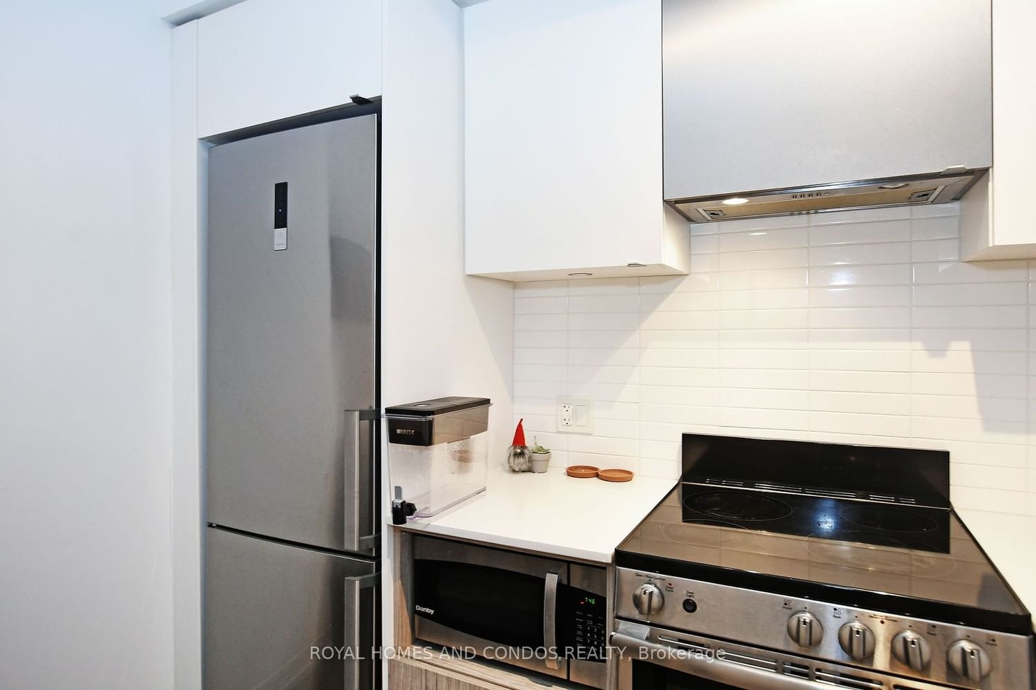 251 Jarvis St, unit 506 for rent - image #16