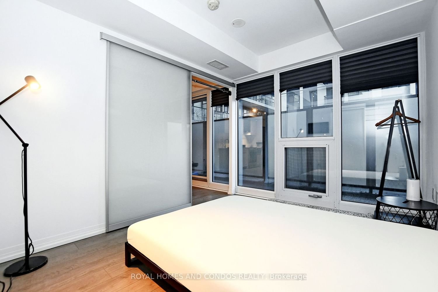 251 Jarvis St, unit 506 for rent - image #23