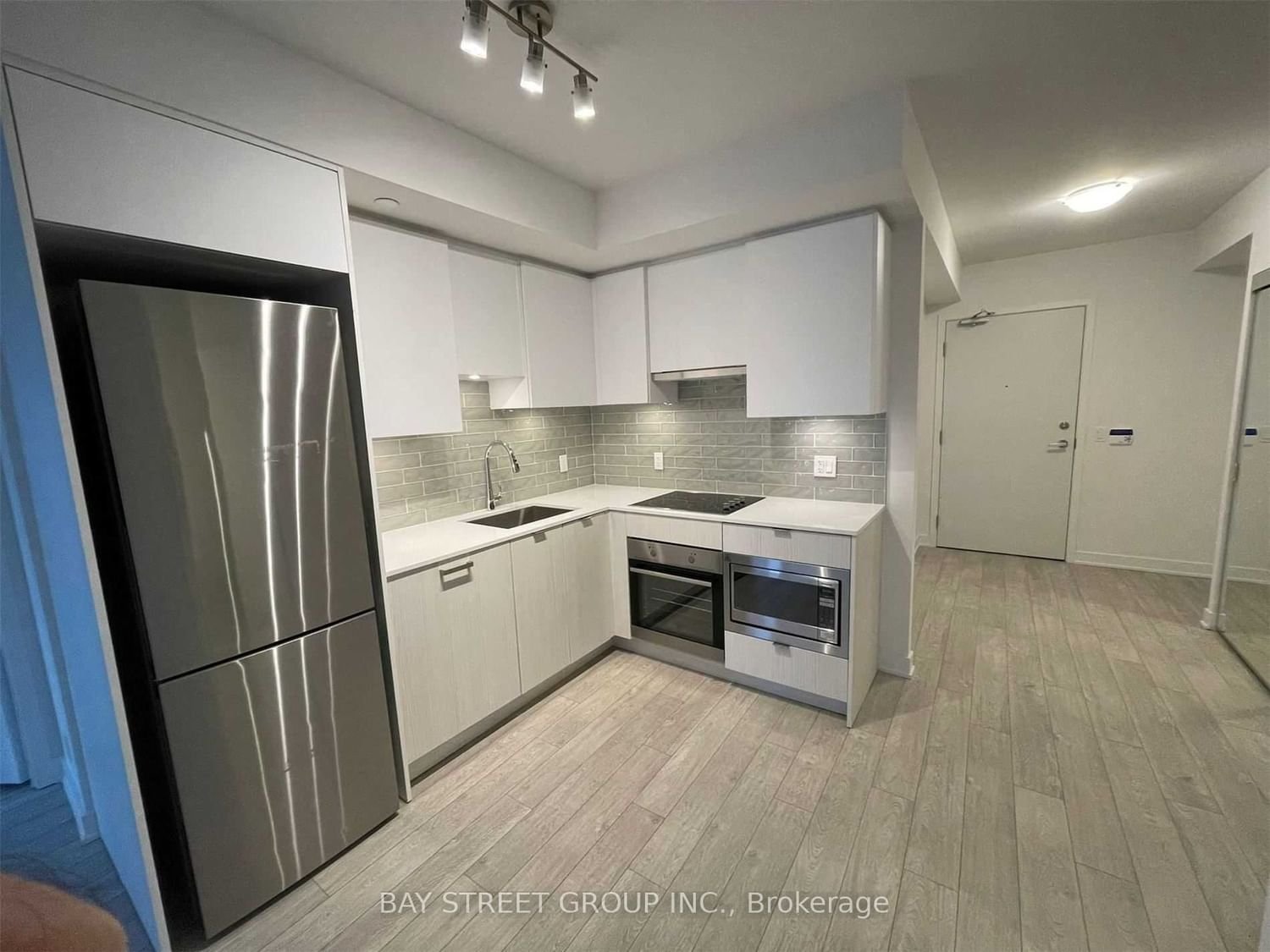 195 Redpath Ave, unit 3206 for rent - image #2