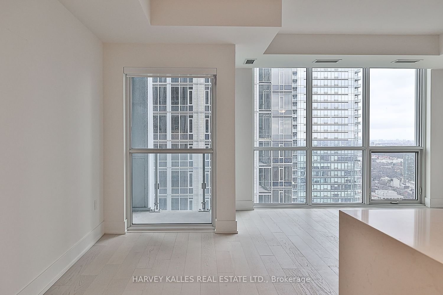 1 Yorkville Ave, unit 4403 for sale - image #10