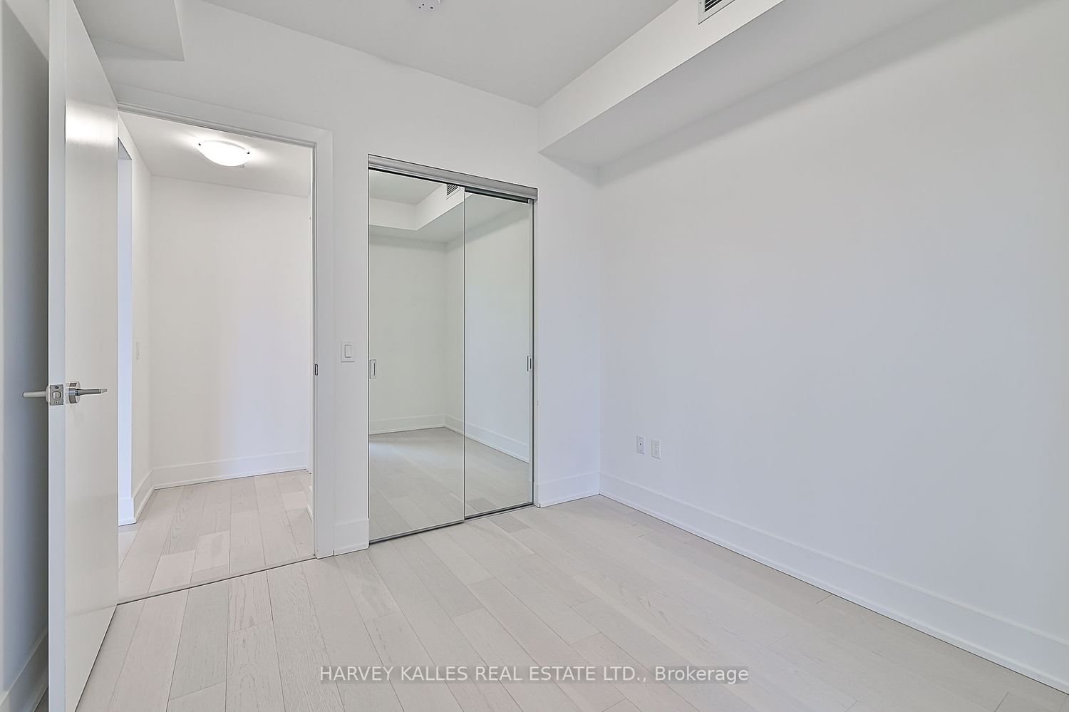 1 Yorkville Ave, unit 4403 for sale - image #16