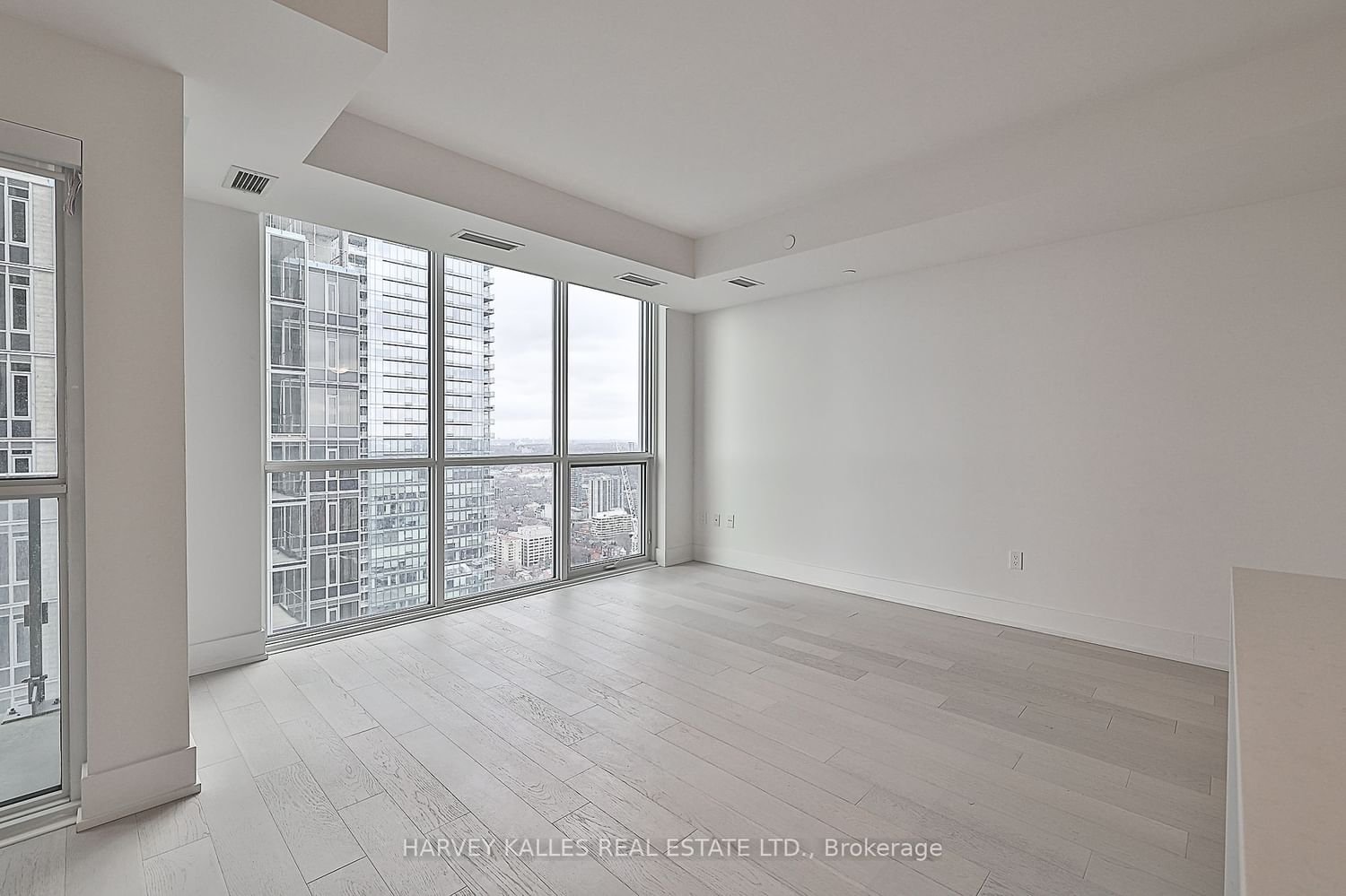 1 Yorkville Ave, unit 4403 for sale - image #9