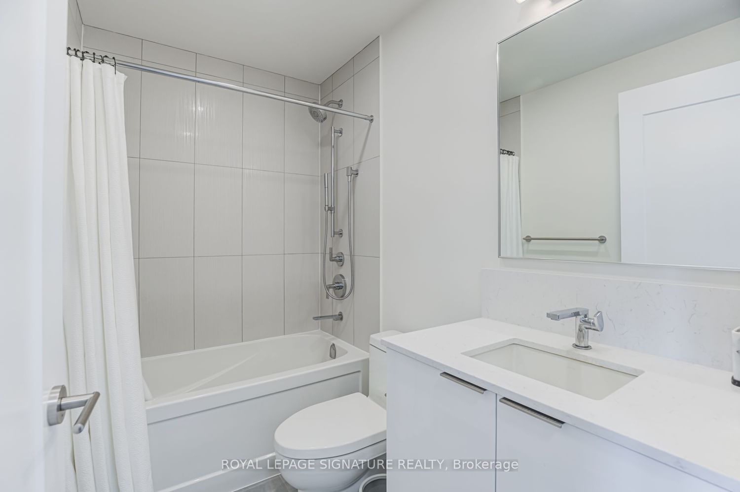 28 Freeland St, unit 2011 for sale