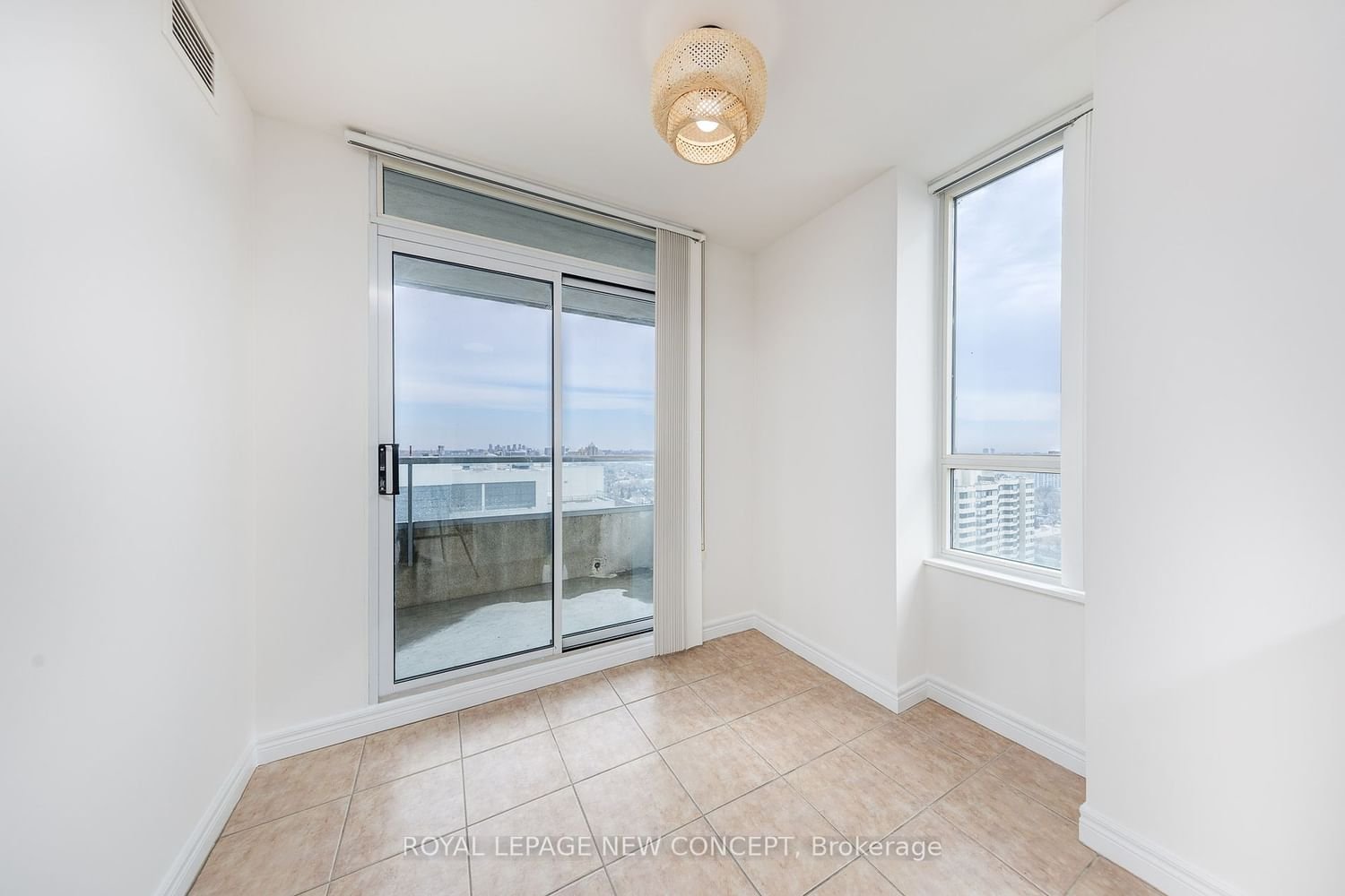 23 Hollywood Ave, unit 3108 for sale - image #13