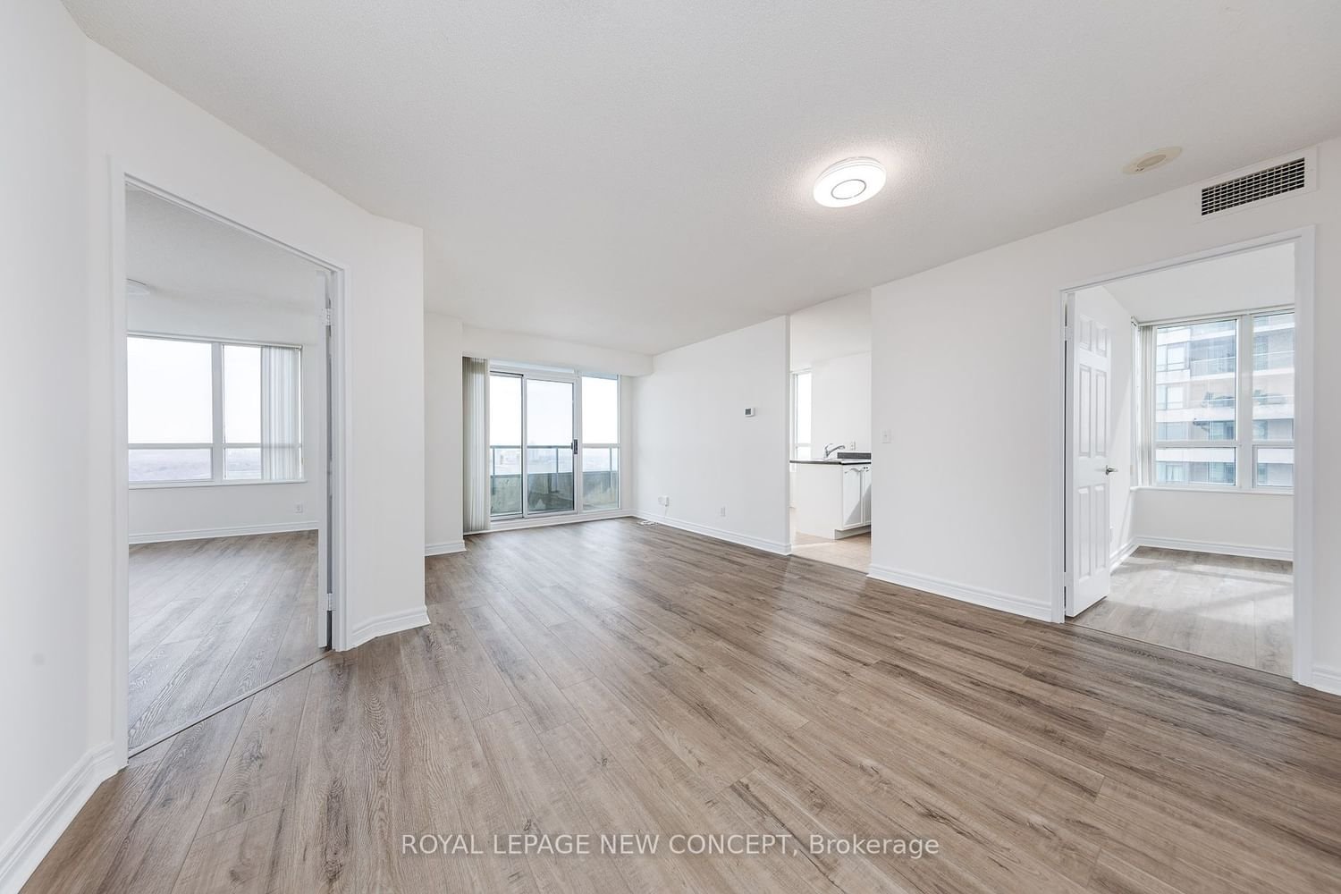 23 Hollywood Ave, unit 3108 for sale - image #4