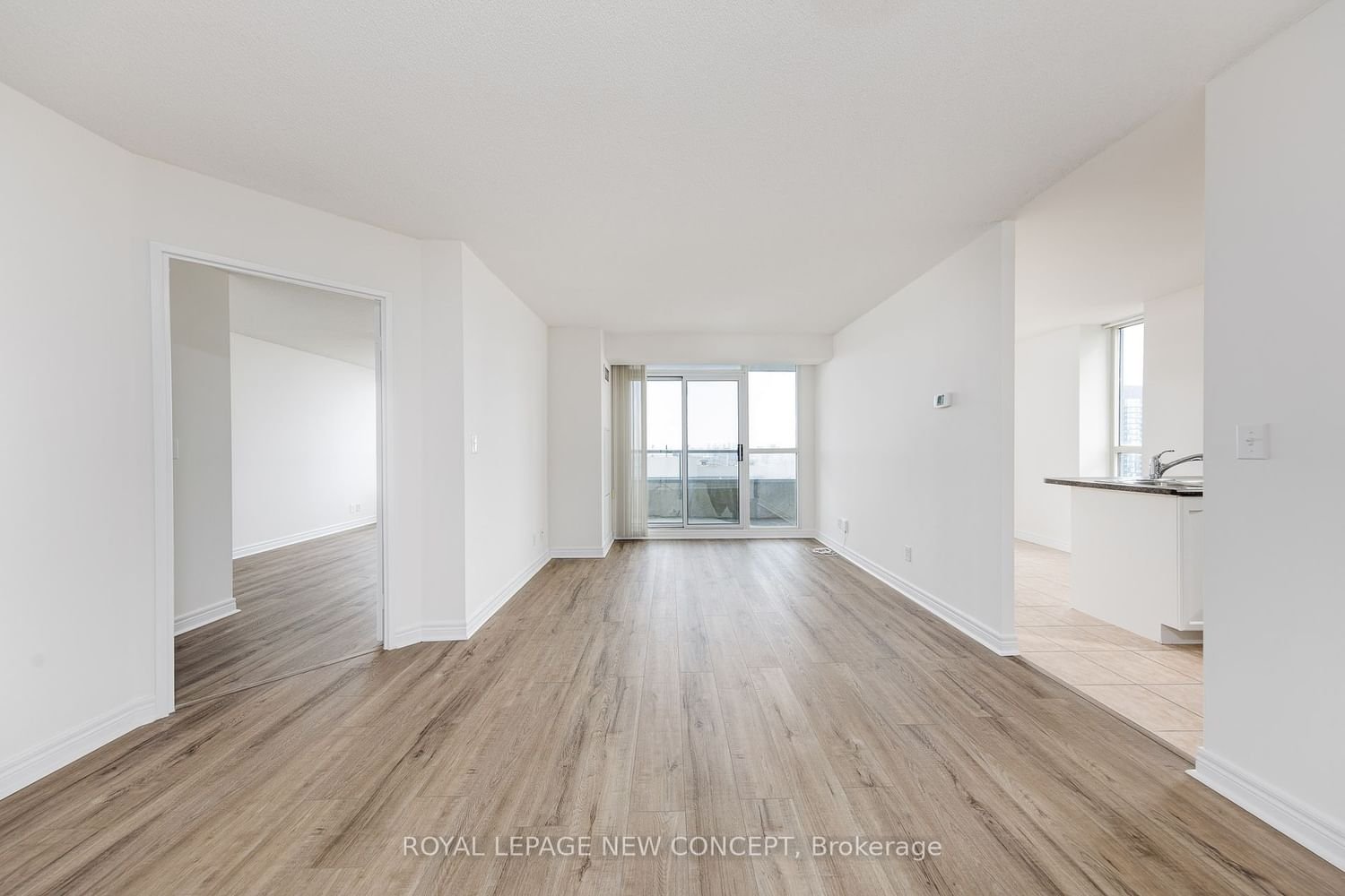 23 Hollywood Ave, unit 3108 for sale - image #5