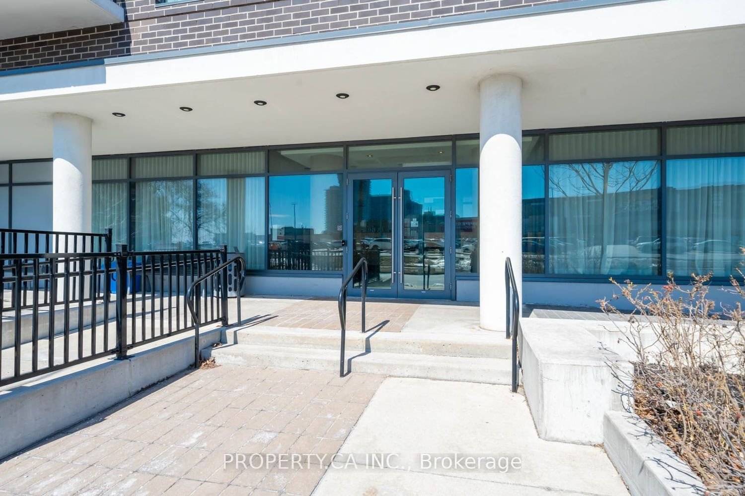 128 Fairview Mall Dr, unit 313 for sale - image #17
