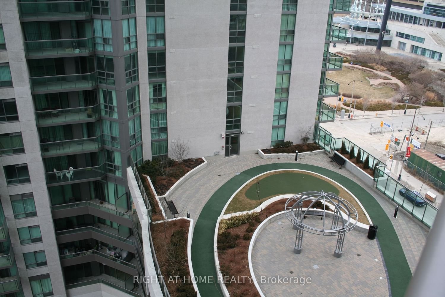 30 Grand Trunk Cres, unit 1515 for rent - image #10