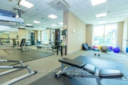 30 Grand Trunk Cres, unit 1515 for rent - image #5