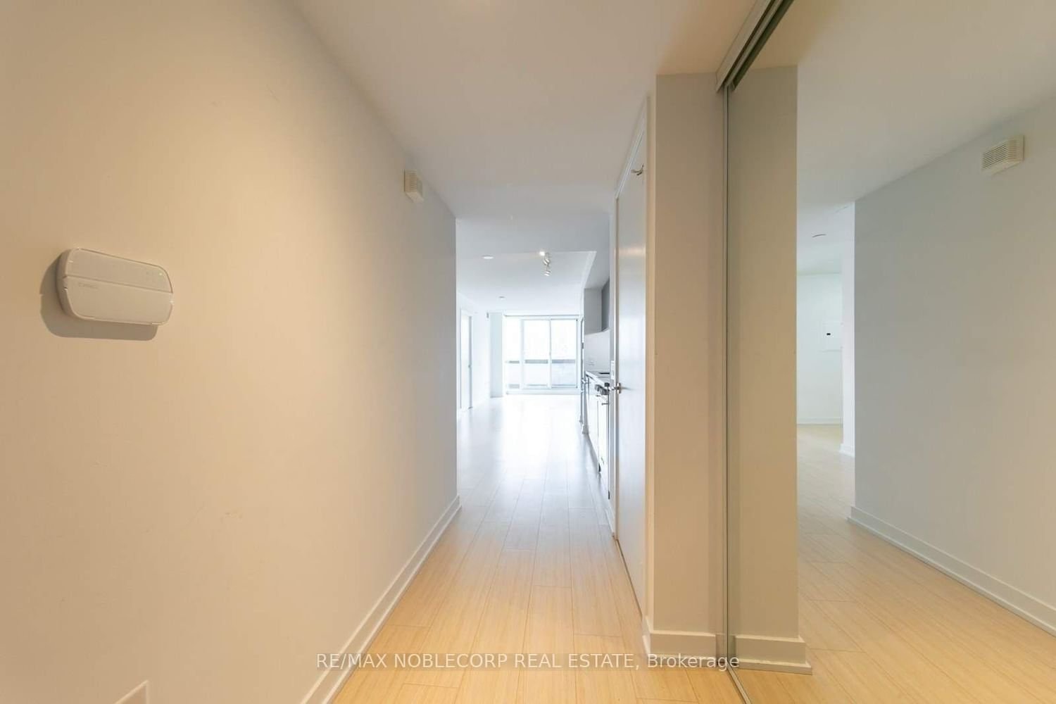 75 Queens Wharf Rd, unit 705 for rent - image #3