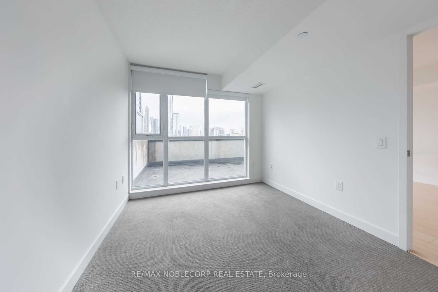 75 Queens Wharf Rd, unit 705 for rent - image #8
