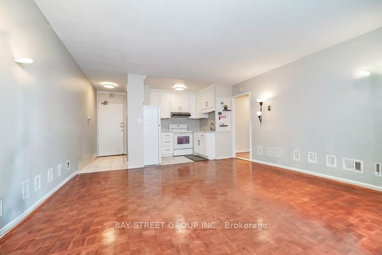 40 Homewood Ave, unit 1016 for rent - image #9