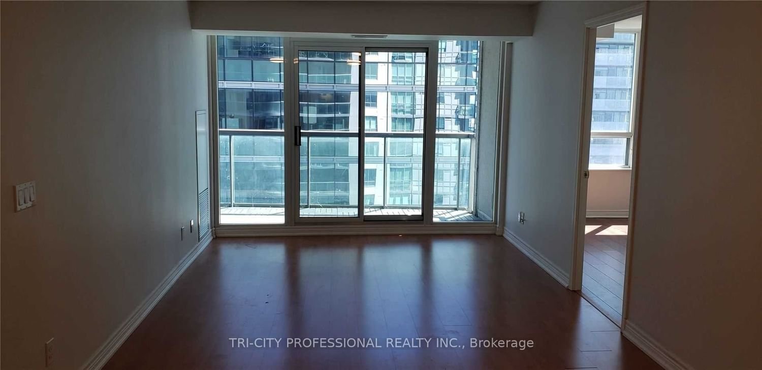 30 Grand Trunk Cres, unit 3509 for rent - image #5