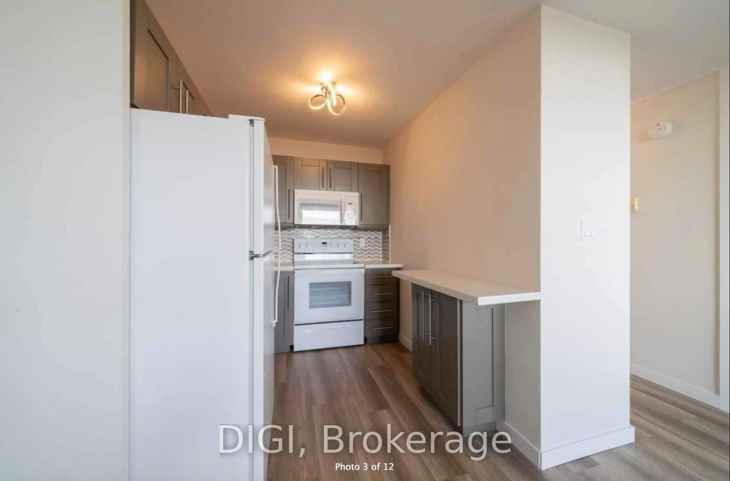40 Homewood Ave, unit 1810 for rent - image #3