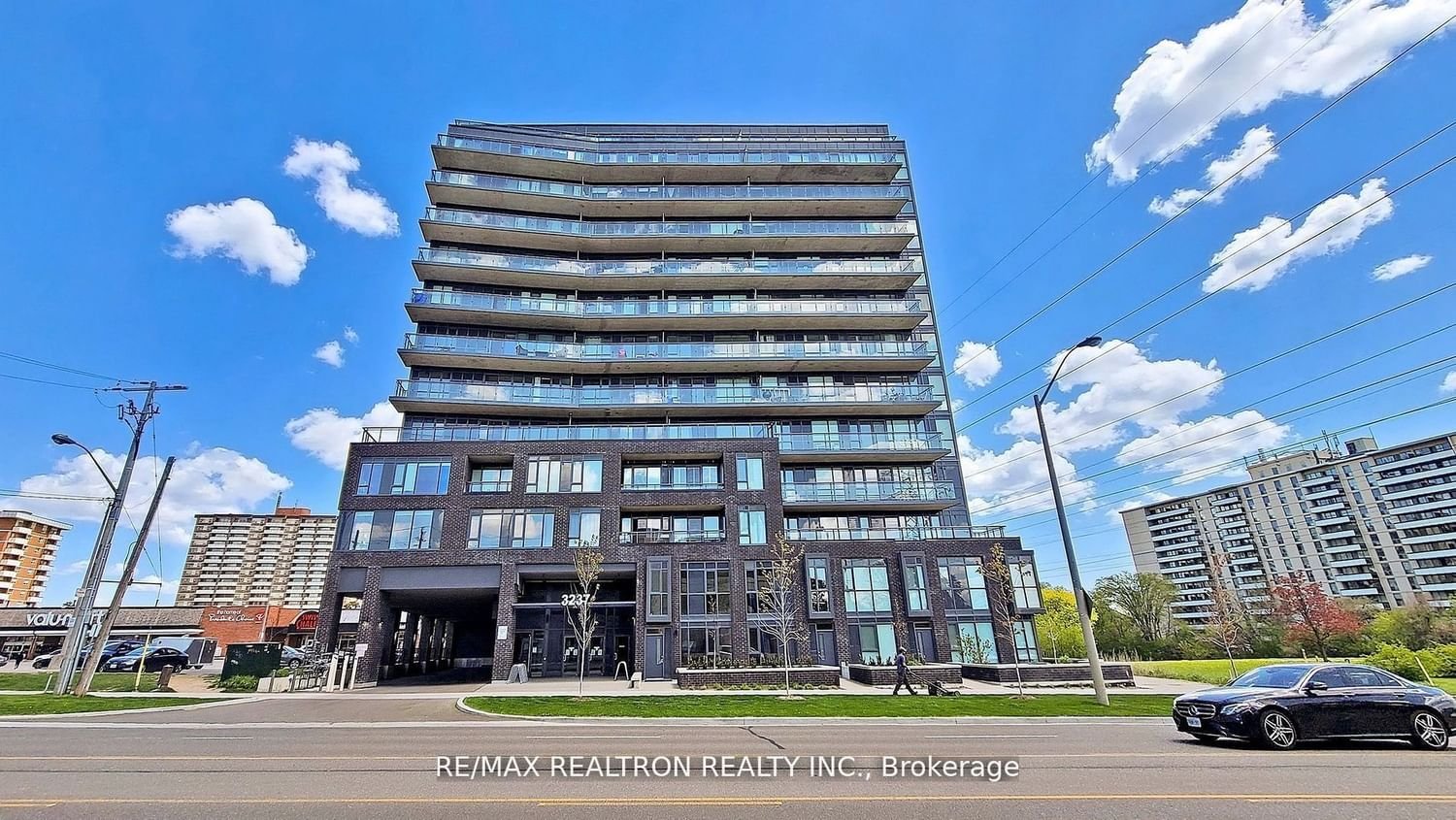 3237 Bayview Ave, unit 803 for sale - image #1