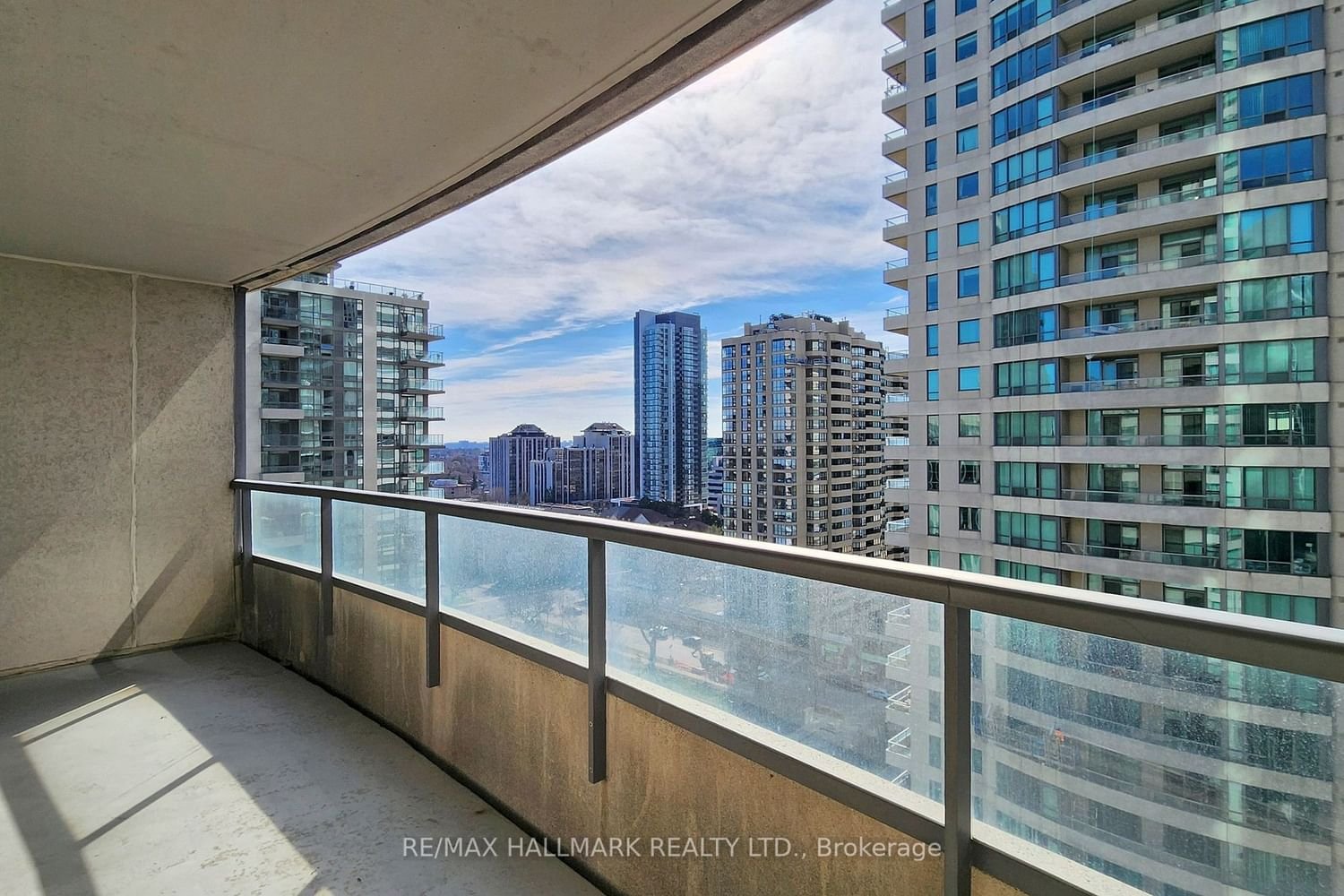 23 Hollywood Ave, unit 1809 for rent - image #26