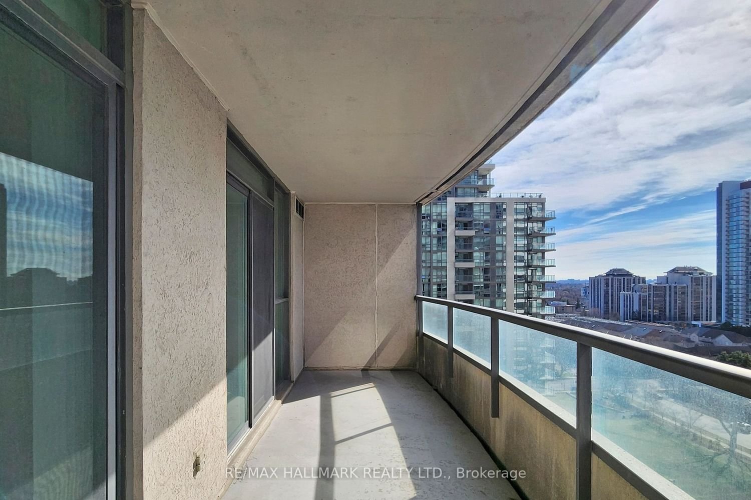 23 Hollywood Ave, unit 1809 for rent - image #27