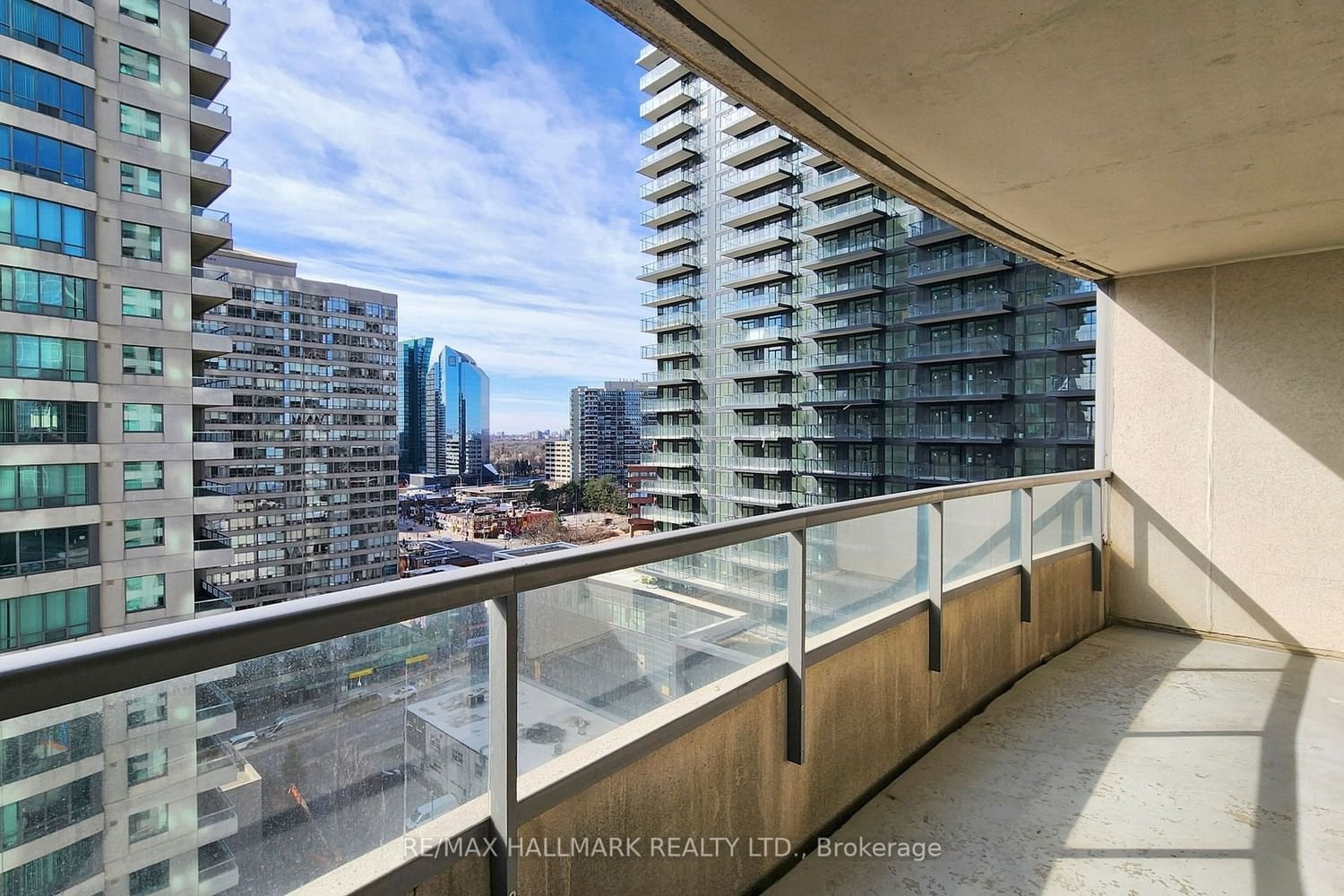 23 Hollywood Ave, unit 1809 for rent - image #29