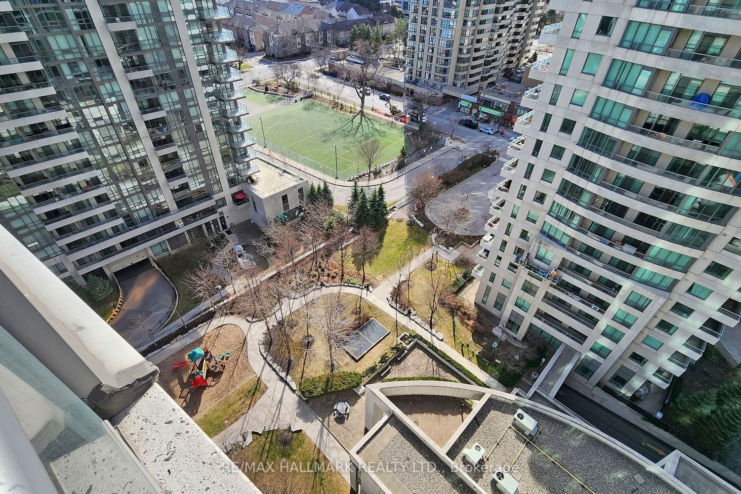 23 Hollywood Ave, unit 1809 for rent - image #32