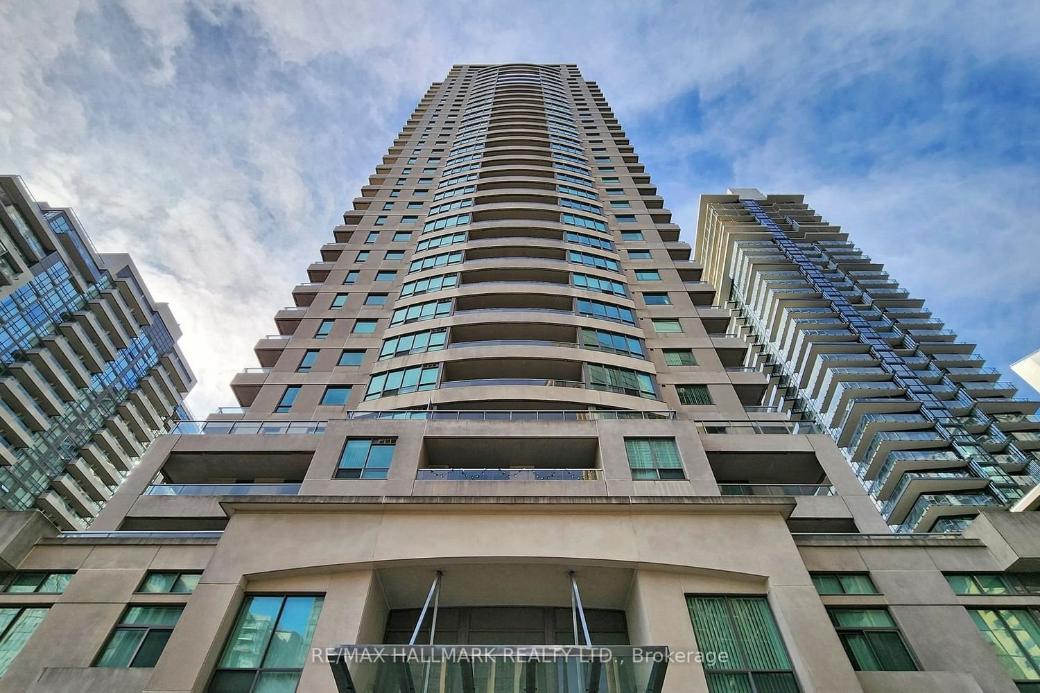 23 Hollywood Ave, unit 1809 for rent - image #5