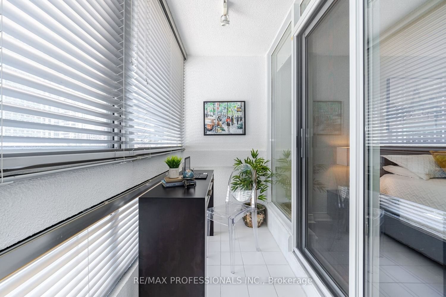 7 Broadway Ave, unit 301 for sale - image #31