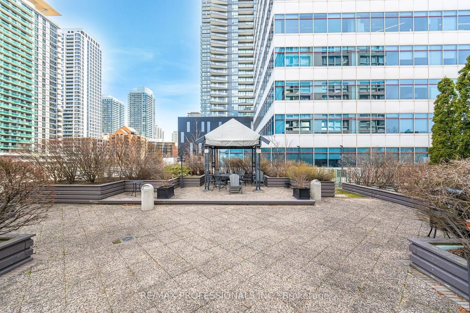 7 Broadway Ave, unit 301 for sale - image #37
