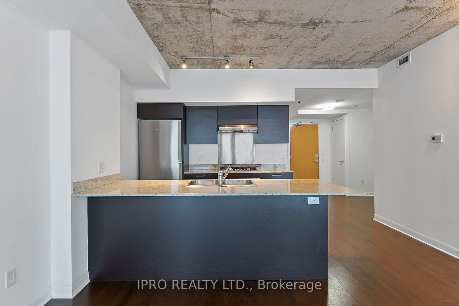 375 King St W, unit 1805 for rent - image #10