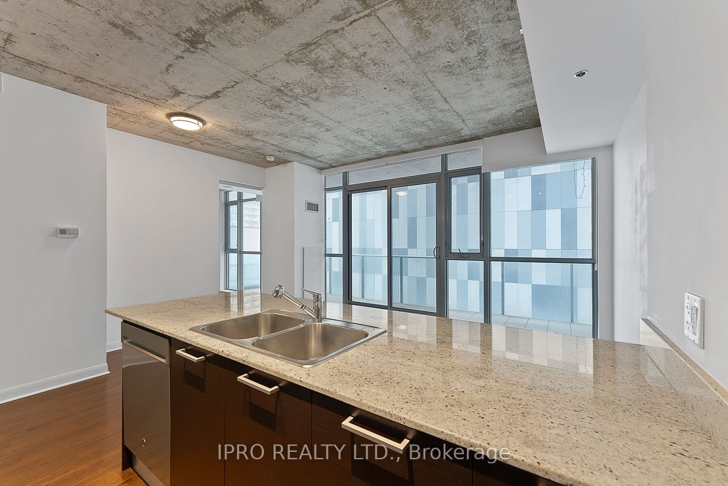 375 King St W, unit 1805 for rent - image #14