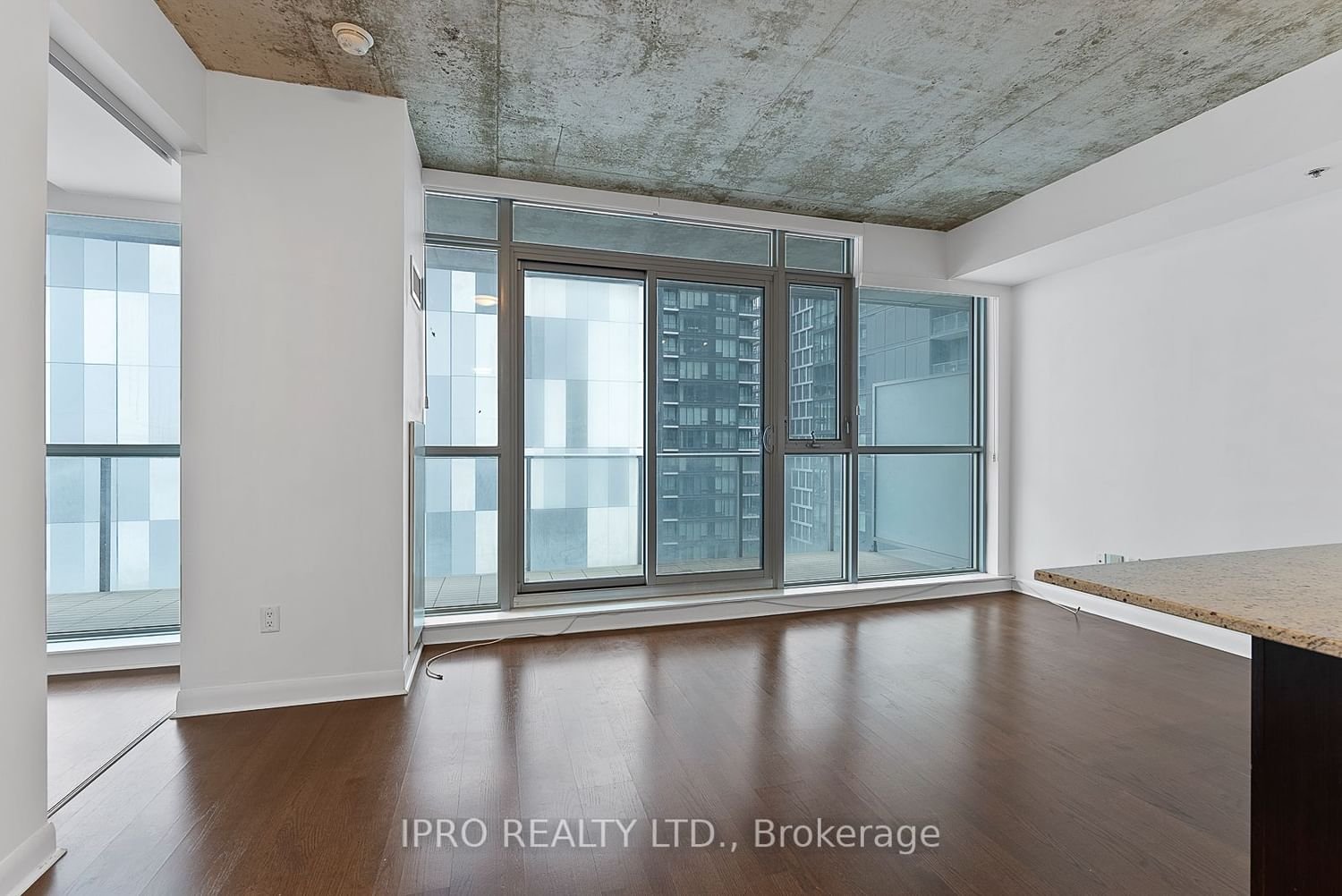 375 King St W, unit 1805 for rent - image #16