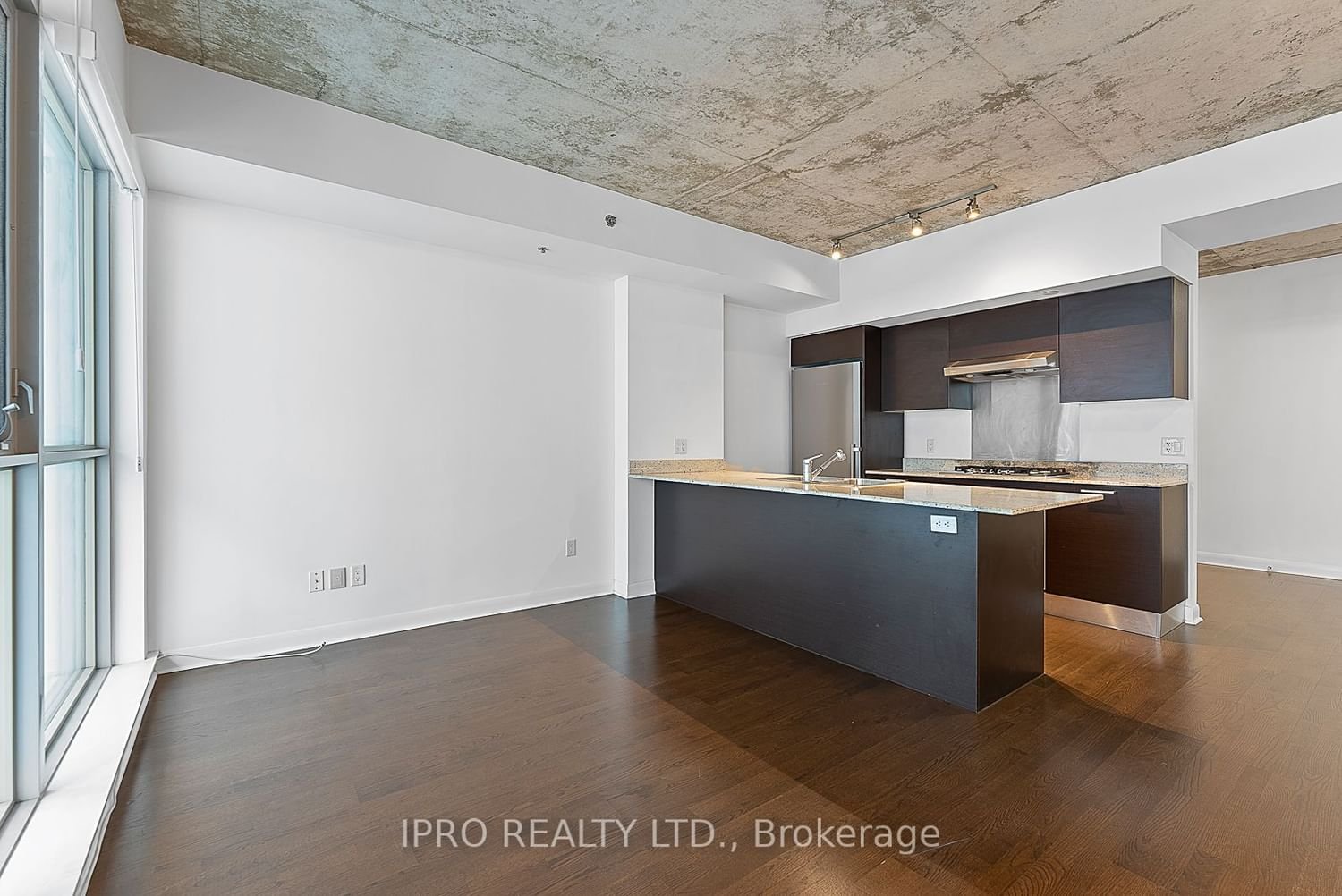 375 King St W, unit 1805 for rent - image #18