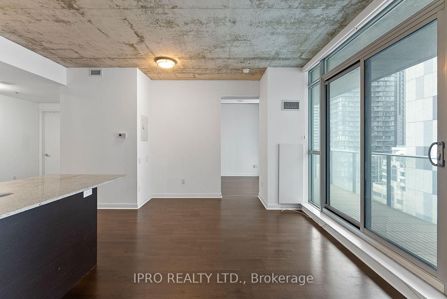 375 King St W, unit 1805 for rent - image #21