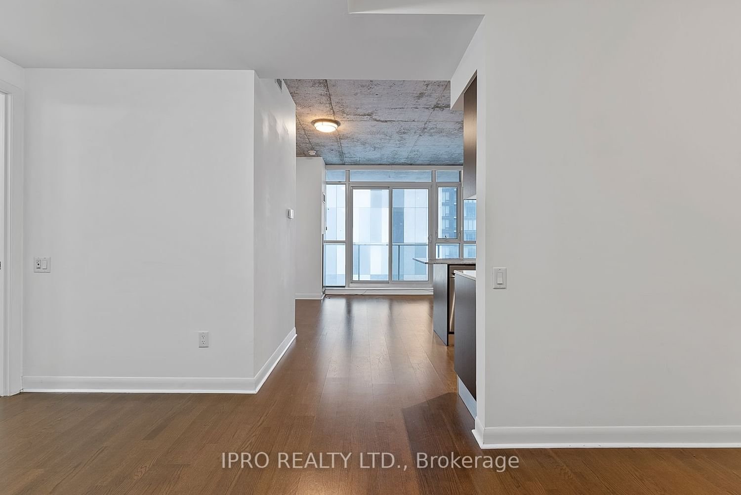 375 King St W, unit 1805 for rent - image #3