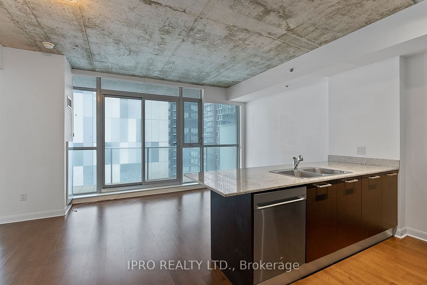 375 King St W, unit 1805 for rent - image #8