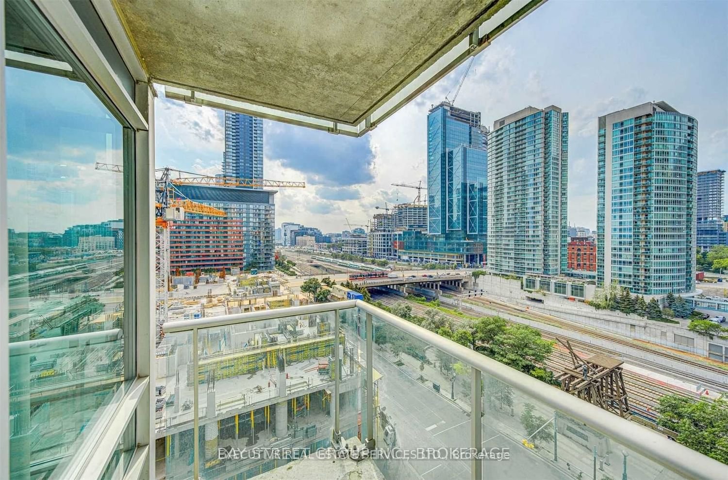 81 Navy Wharf Crt, unit 1208 for rent - image #25
