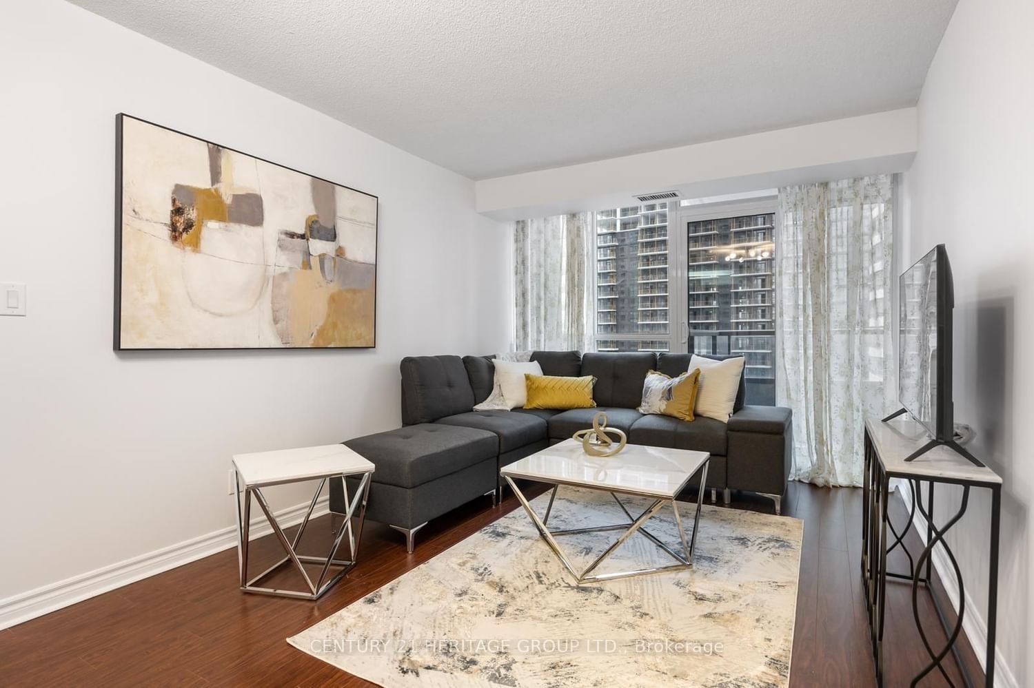 35 Hollywood Ave, unit 2212 for rent - image #3