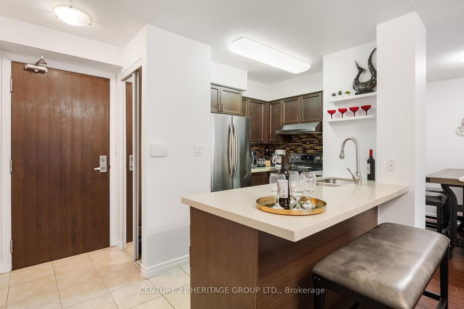 35 Hollywood Ave, unit 2212 for rent - image #5