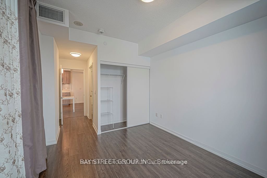 56 Forest Manor Rd, unit 1910 for rent - image #12
