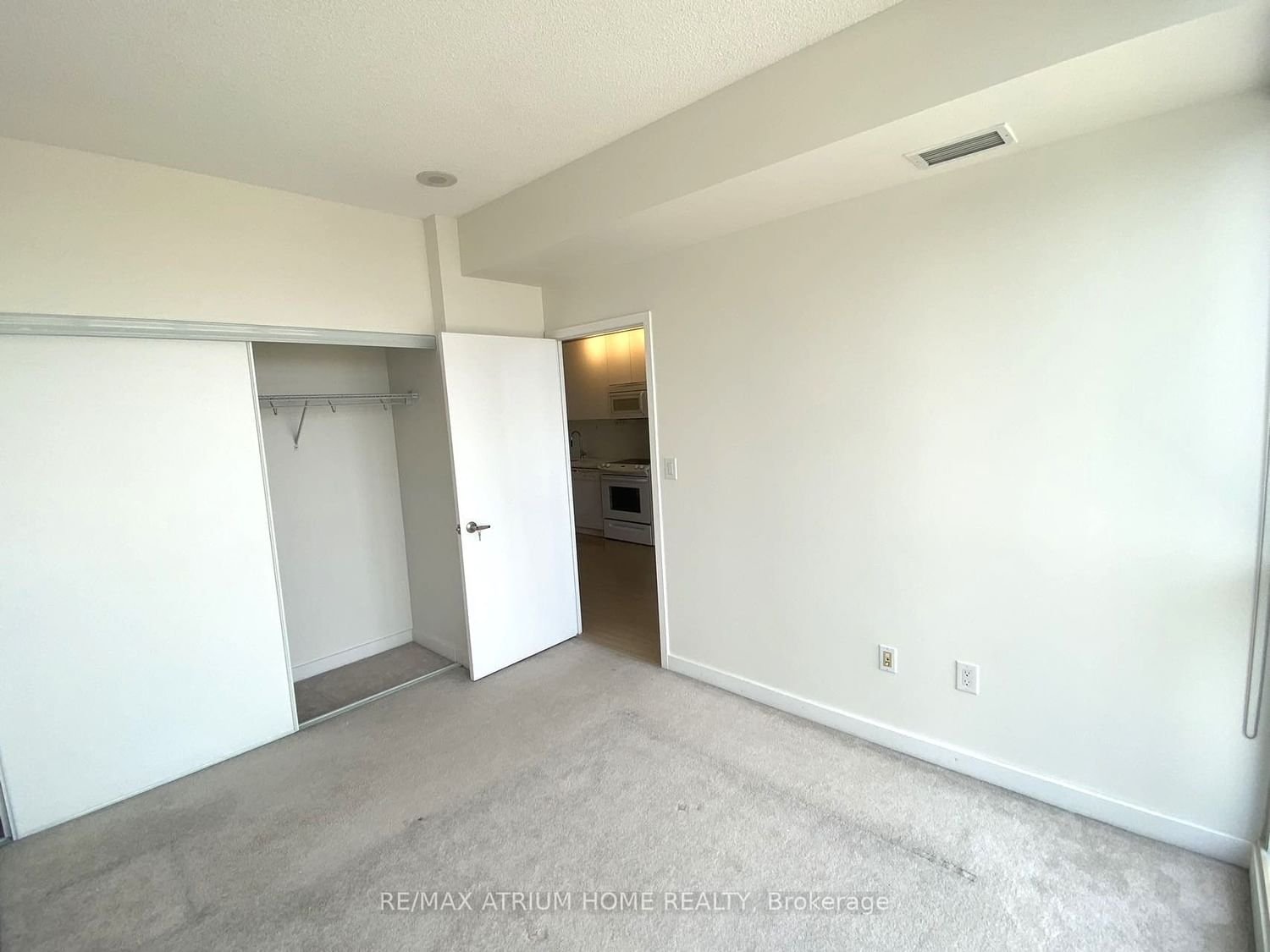 15 Iceboat Terr, unit 3315 for rent - image #6
