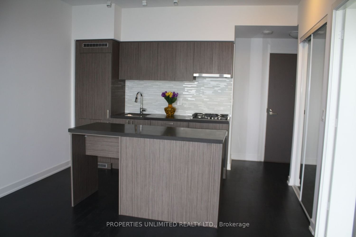 501 St. Clair Ave W, unit 1310 for rent - image #2