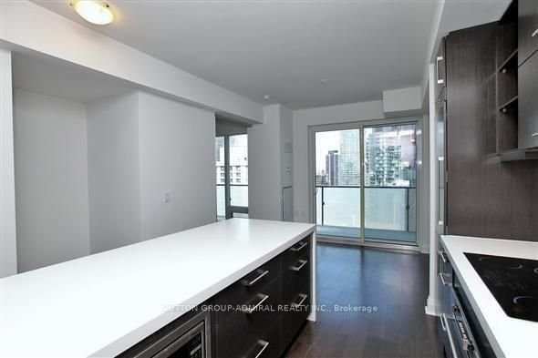 65 St Mary St, unit 2601 for rent - image #9