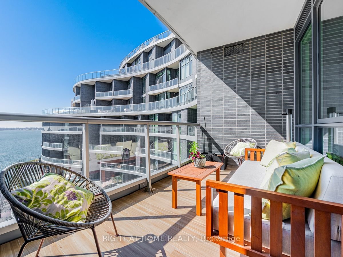 1 Edgewater Dr, unit Ph10 for sale - image #37