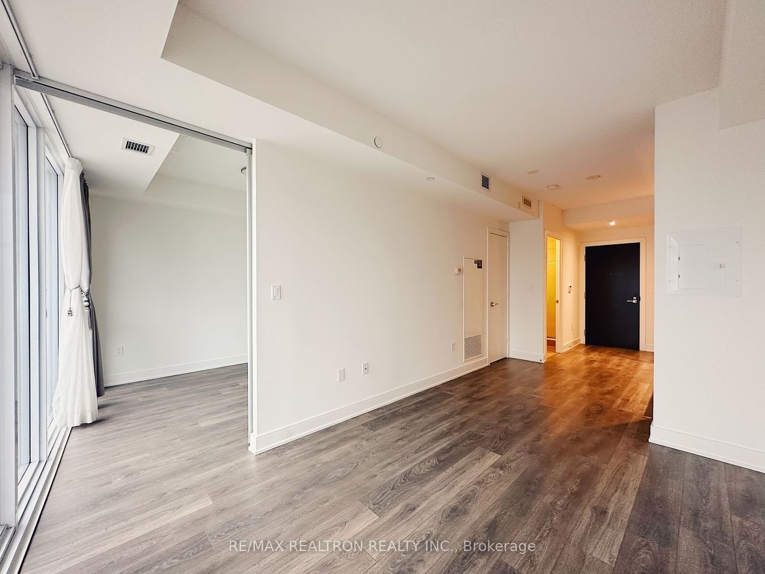 89 Mcgill St, unit 2610 for rent - image #7