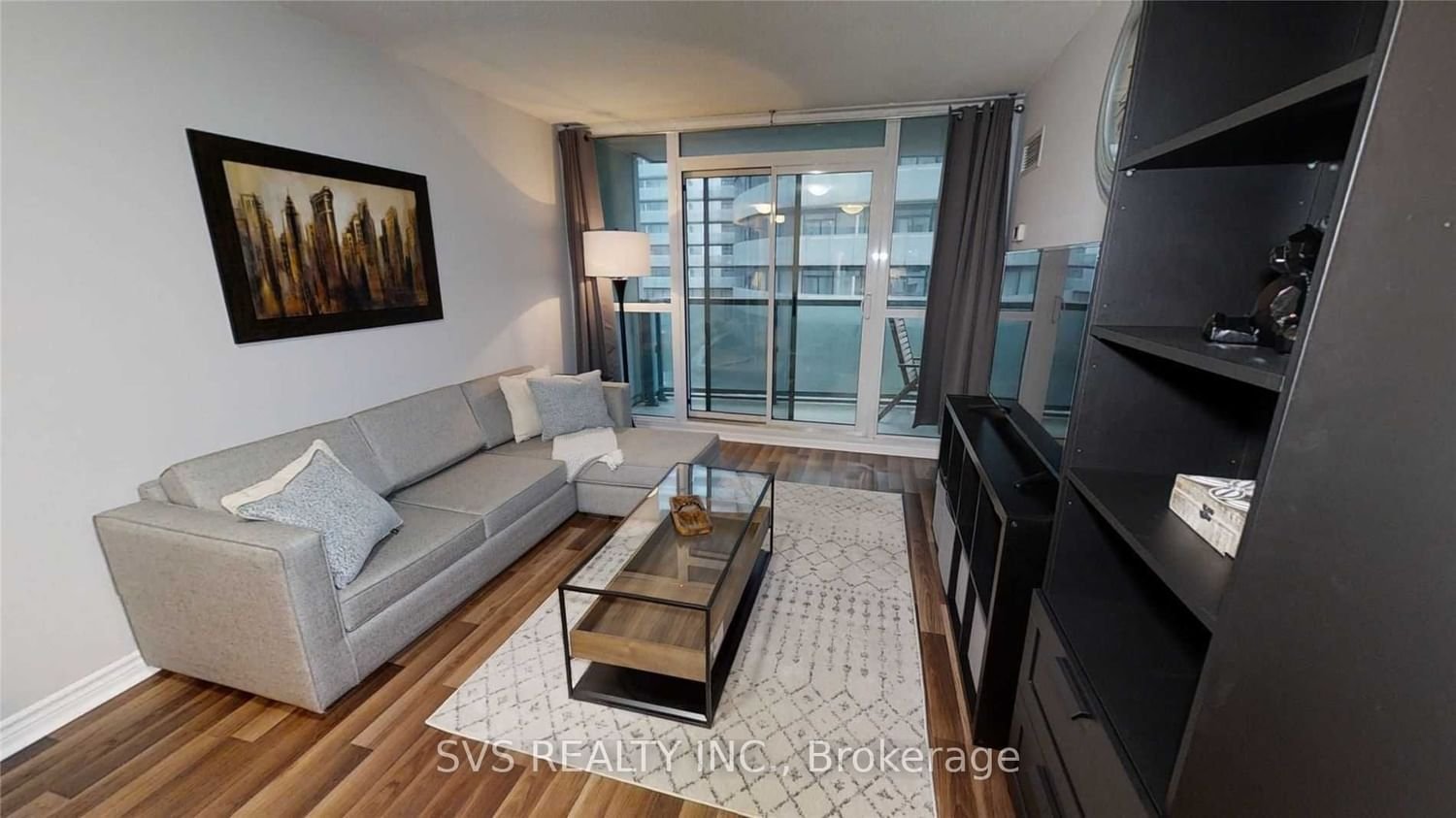 19 Grand Trunk Cres, unit 707 for rent - image #4