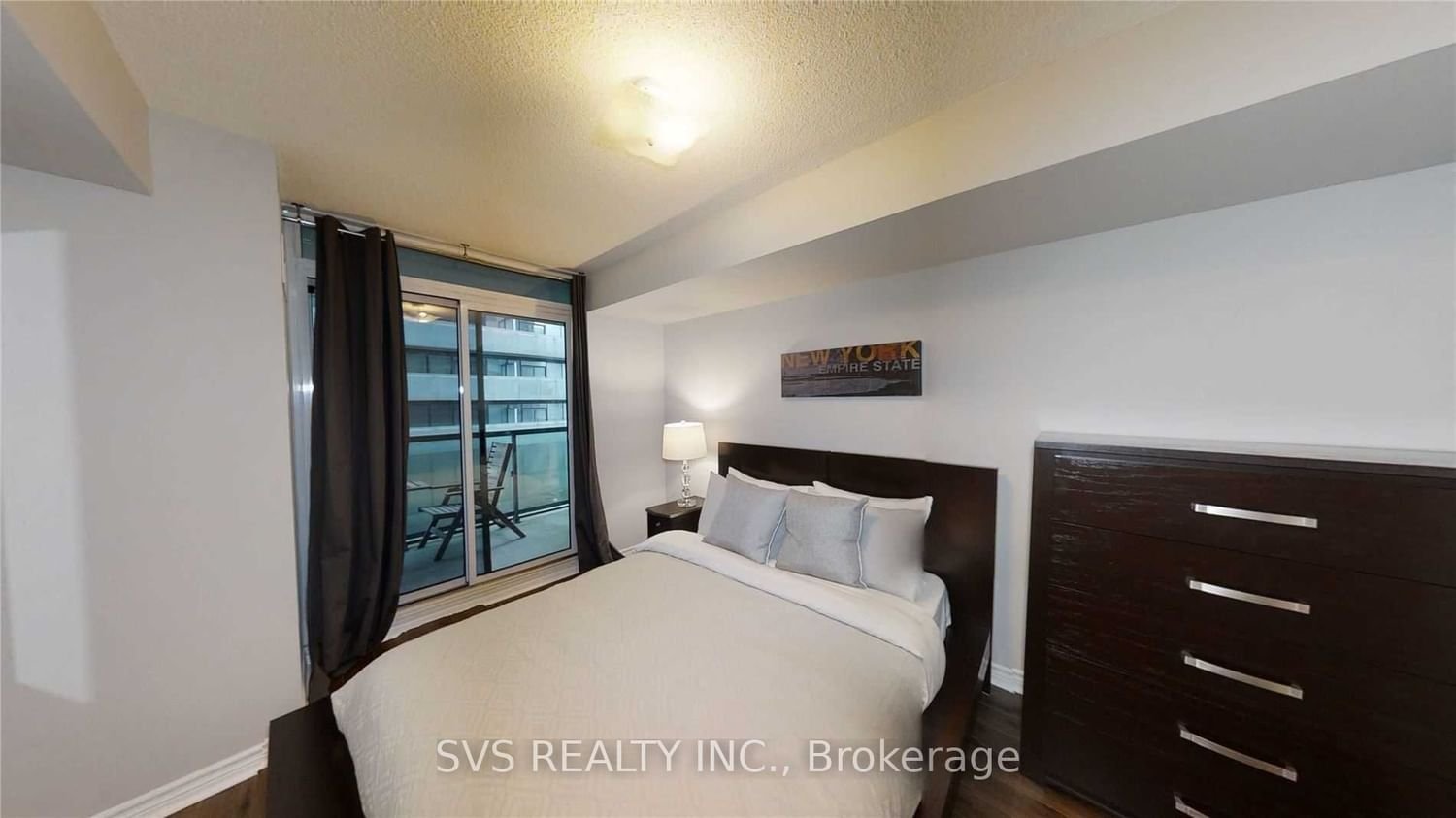 19 Grand Trunk Cres, unit 707 for rent - image #7